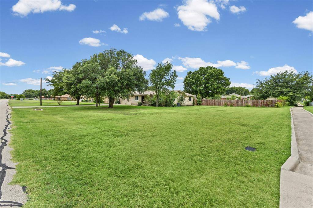 6709 Gillis Johnson Street, Fort Worth, TX 76179