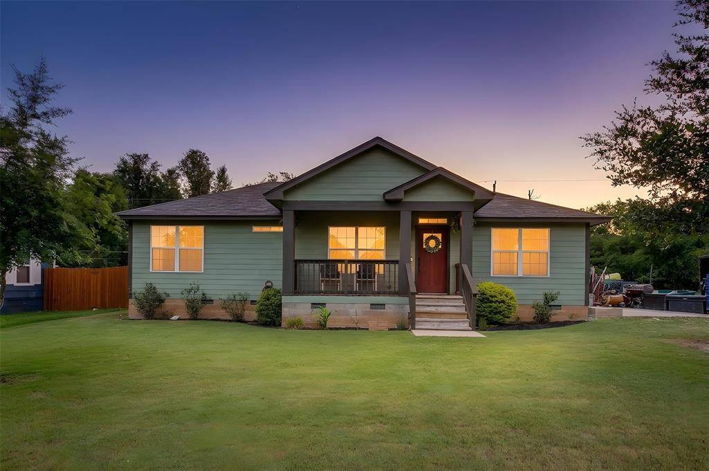 6605 Six J Court, Granbury, TX 76049