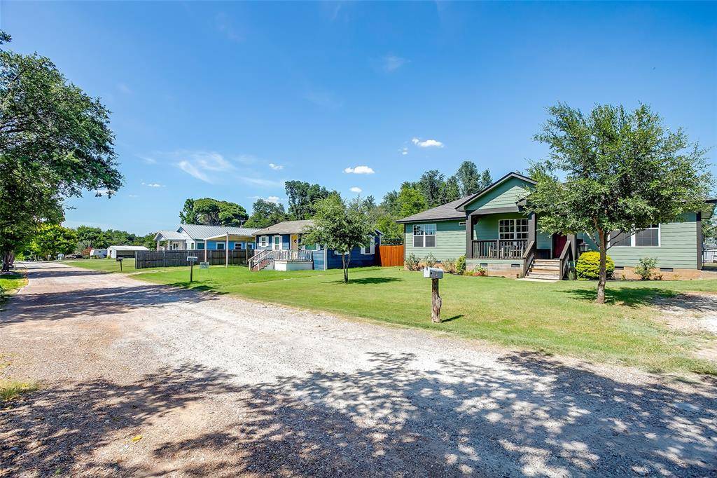 6605 Six J Court, Granbury, TX 76049