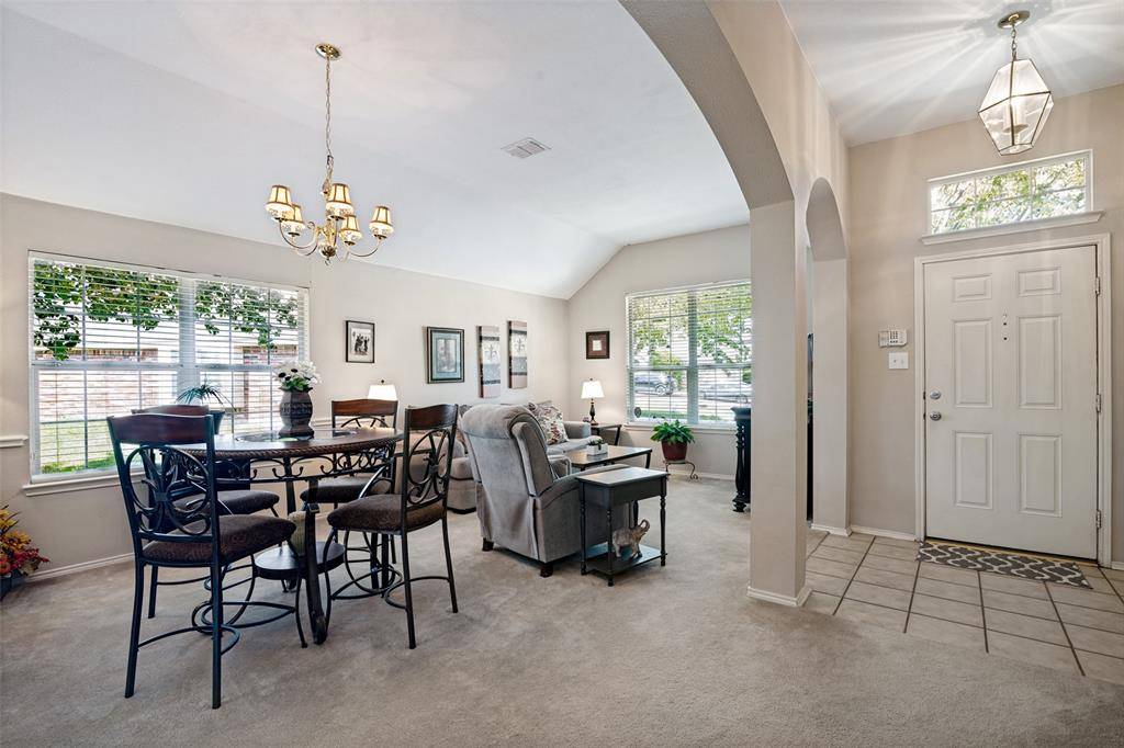8702 Nairn Street, Rowlett, TX 75089
