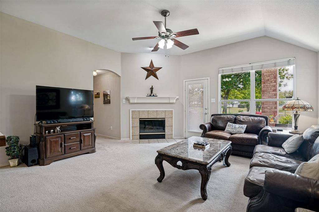 8702 Nairn Street, Rowlett, TX 75089
