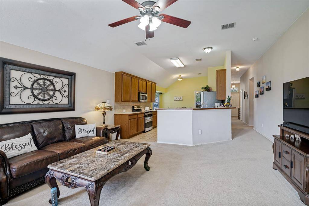 8702 Nairn Street, Rowlett, TX 75089
