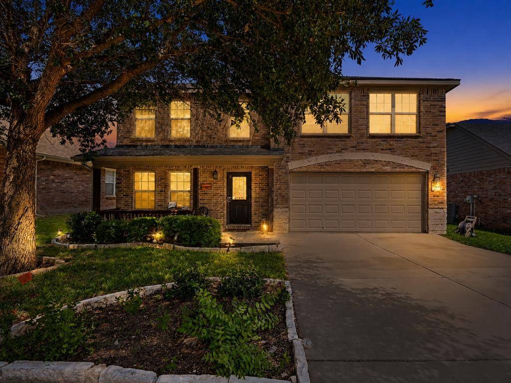 1201 Nighthawk Road, Fort Worth, TX 76108