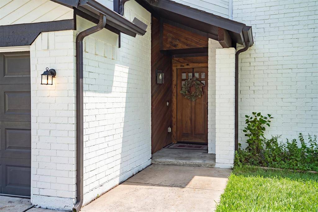 2316 Hummingbird Trail, Grapevine, TX 76051