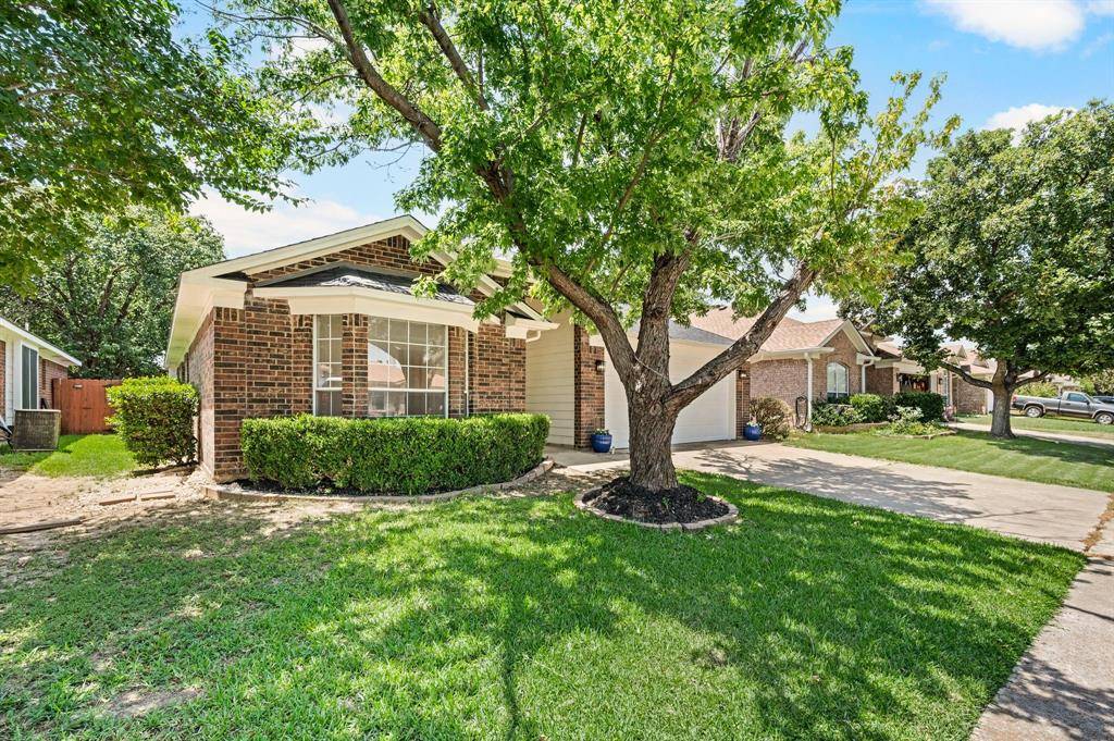 1137 Union Drive, Saginaw, TX 76131