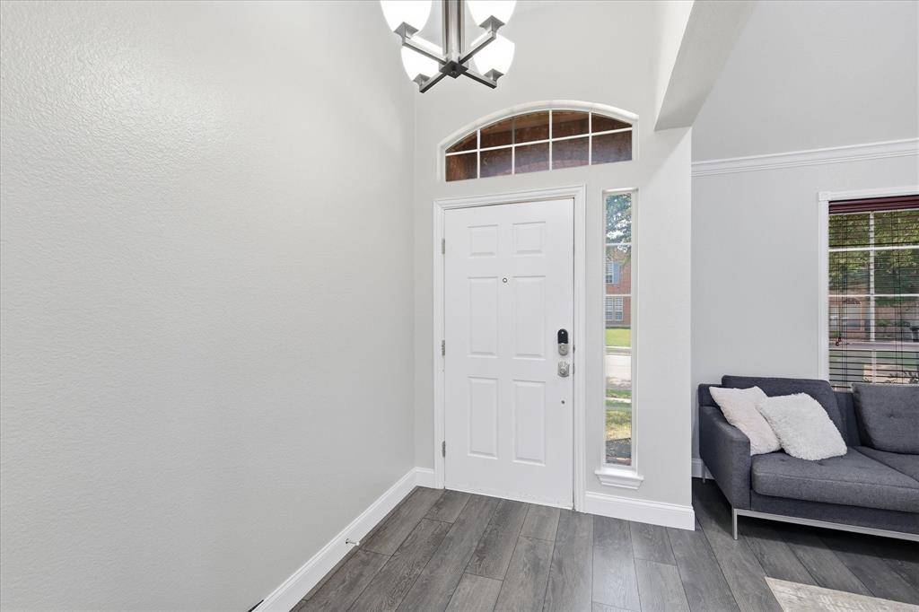 3704 Cottonwood Springs Drive, The Colony, TX 75056