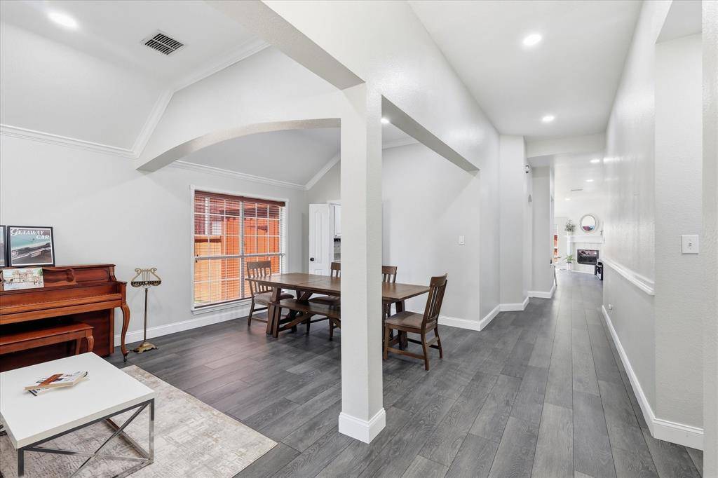 3704 Cottonwood Springs Drive, The Colony, TX 75056