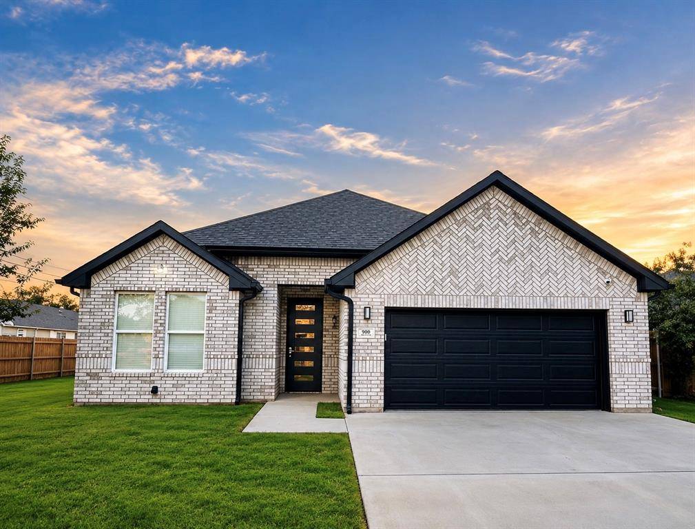 900 Marcellus Court, Arlington, TX 76011