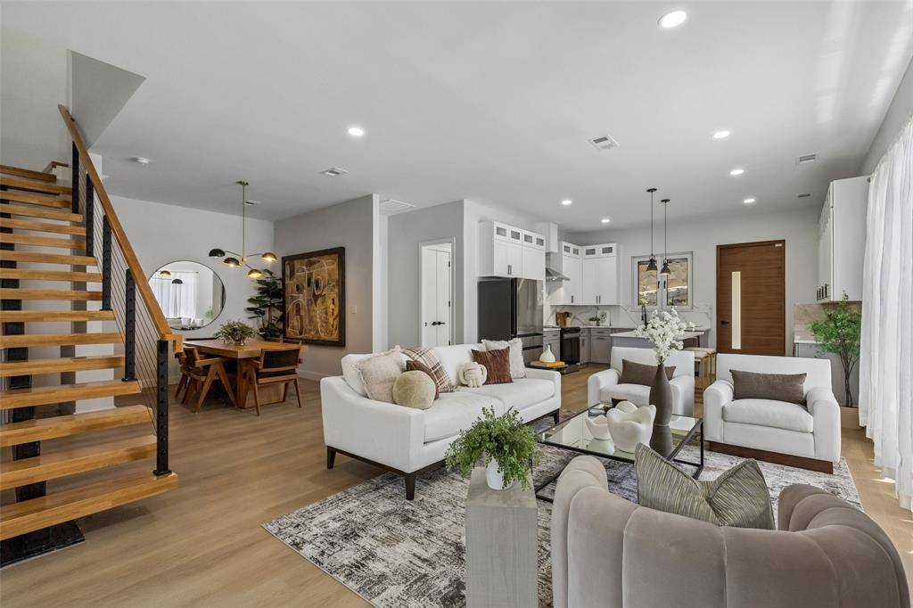 816 Premier Parkway, Grand Prairie, TX 75051