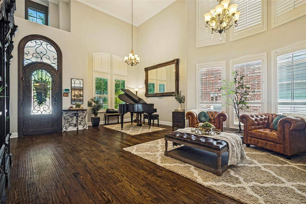 8704 Wyatt Circle, Argyle, TX 76226
