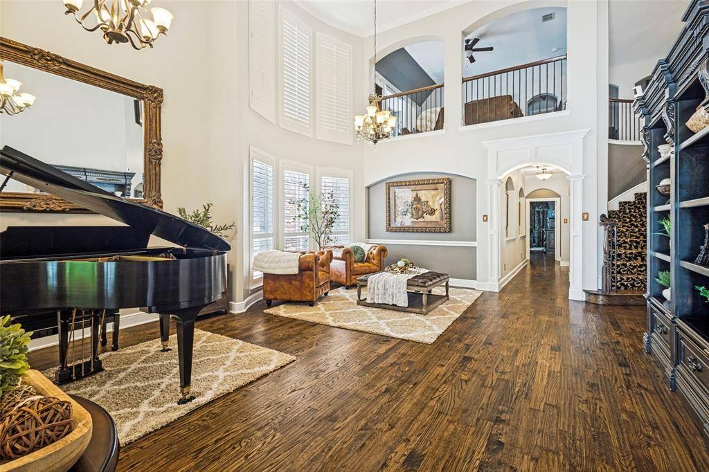 8704 Wyatt Circle, Argyle, TX 76226