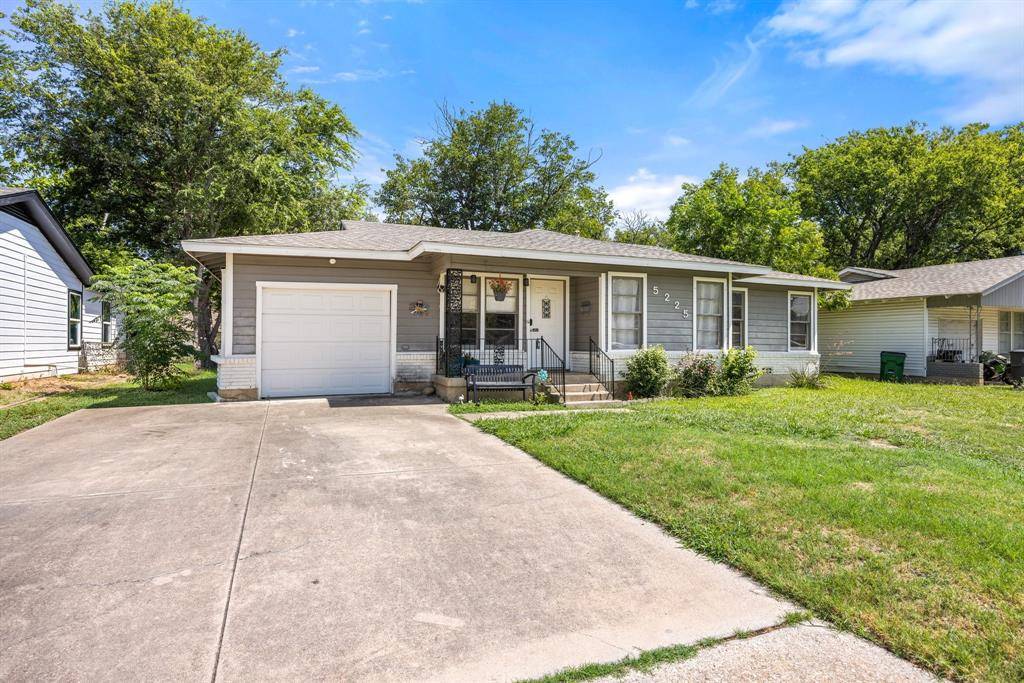 5225 Stephanie Drive, Haltom City, TX 76117