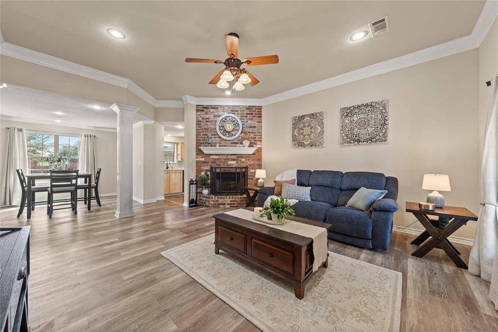 493 Rio Bonito Drive, Robinson, TX 76706