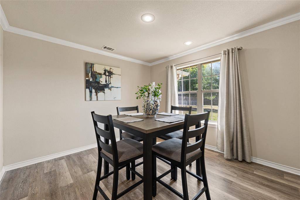 493 Rio Bonito Drive, Robinson, TX 76706