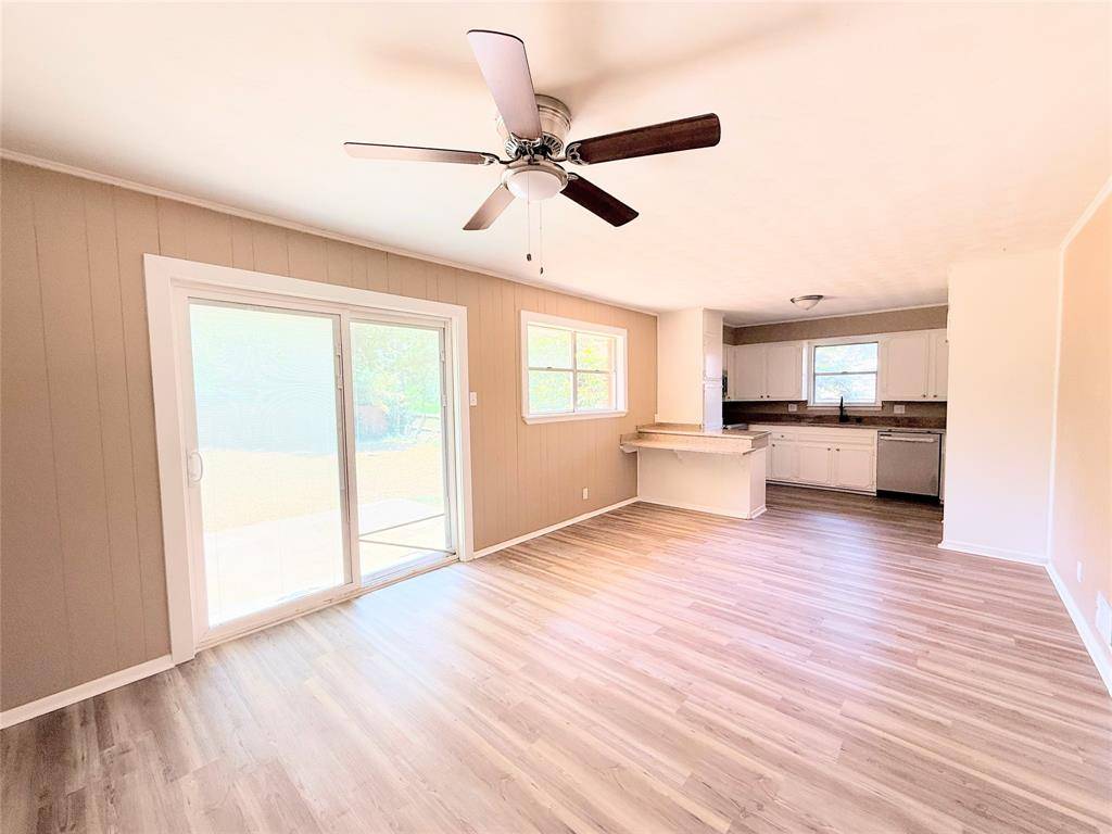 1336 Crestview Drive, Denison, TX 75020
