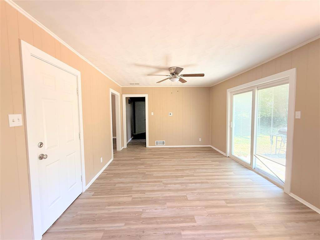 1336 Crestview Drive, Denison, TX 75020