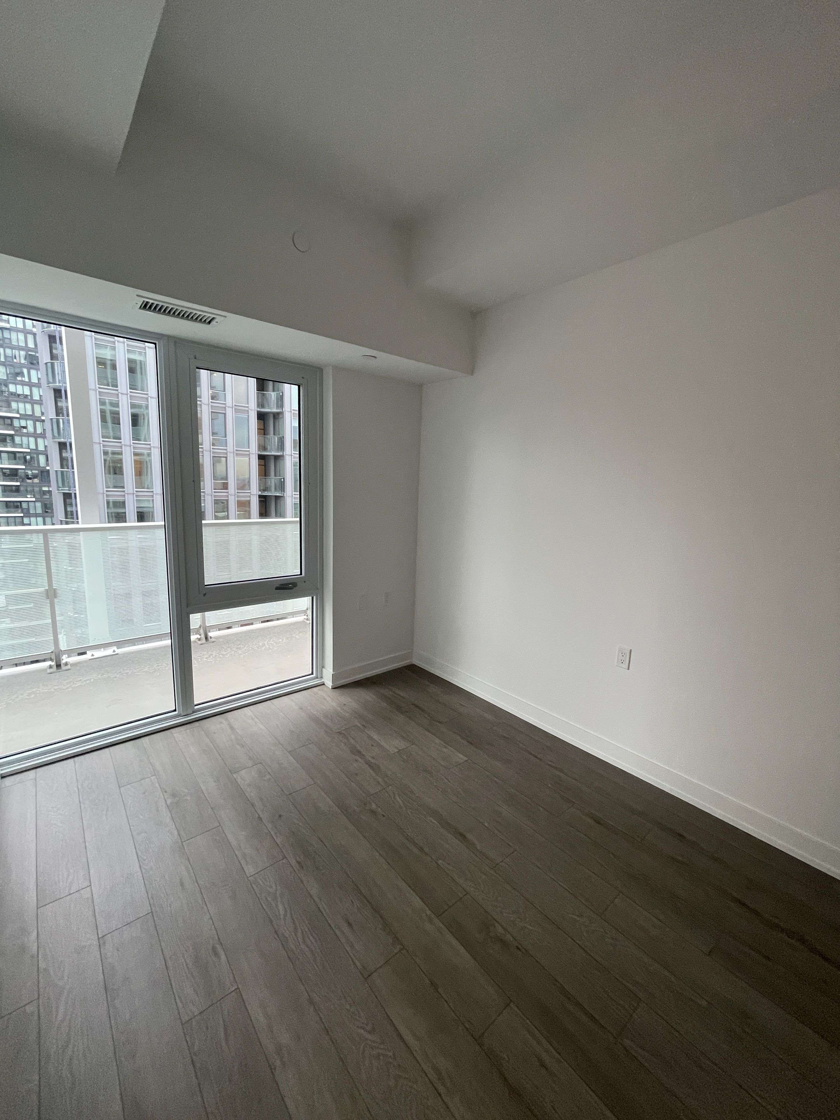 88 Queen ST E #1816, Toronto C08, ON M5C 1S1