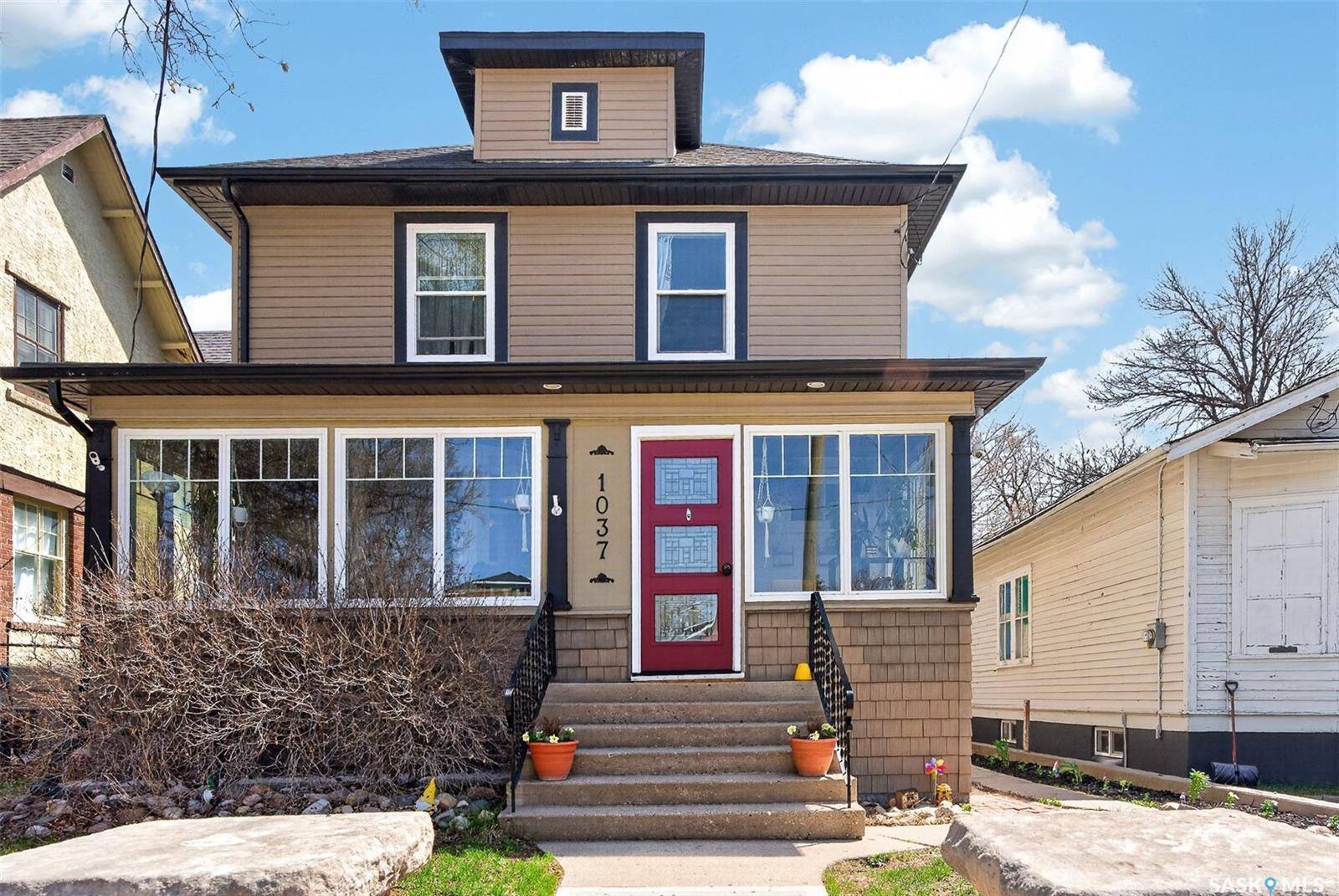 1037 Chestnut AVENUE, Moose Jaw, SK S6H 1A5
