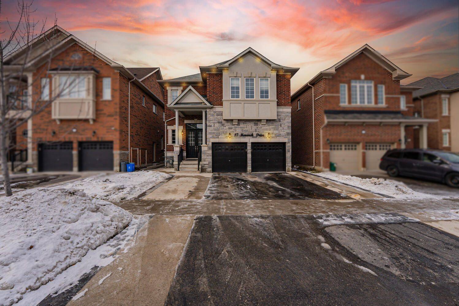 17 Monarch DR, Halton Hills, ON L7G 0H9