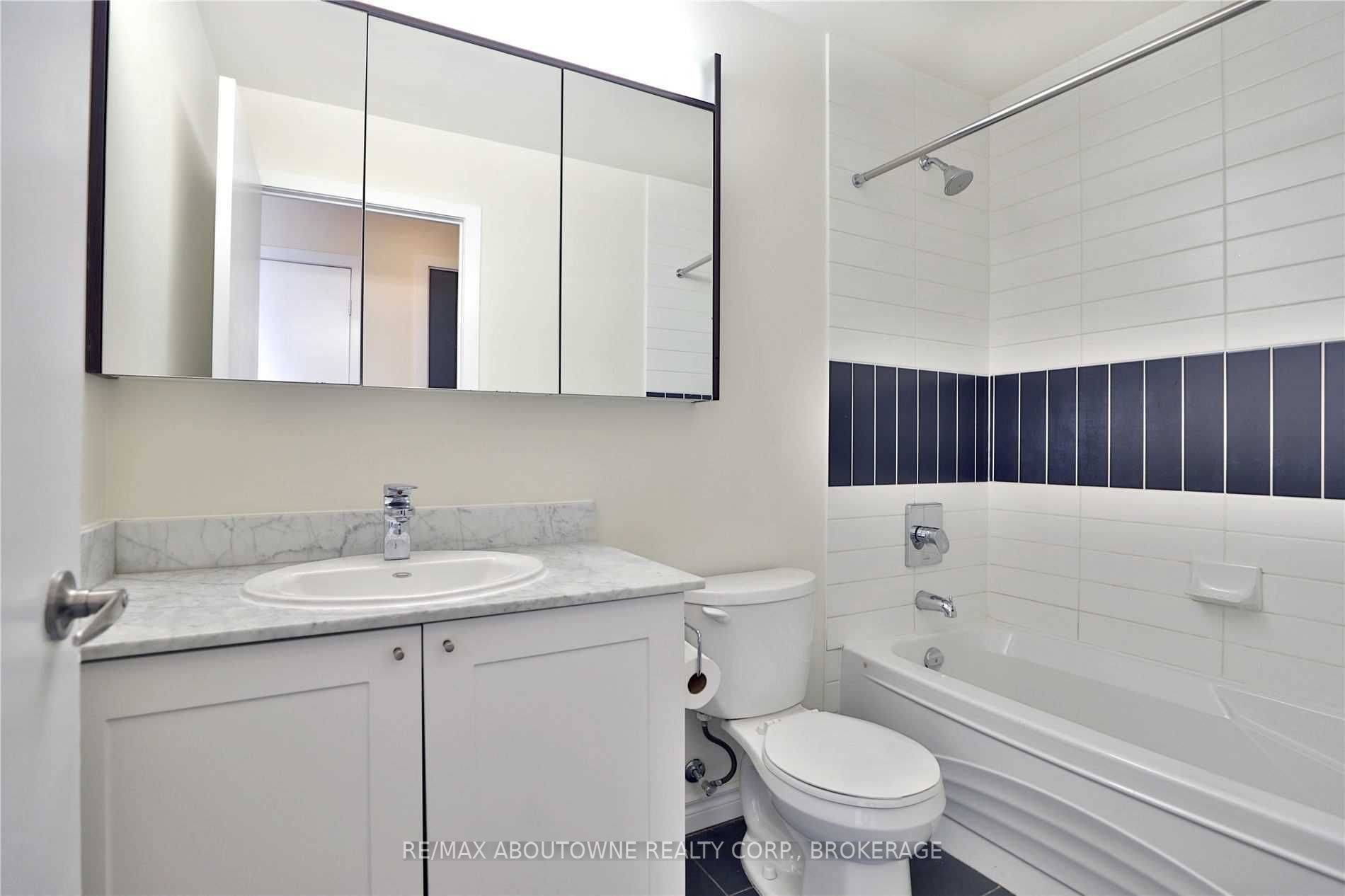 4070 Confederation Pkwy #3106, Mississauga, ON L5B 0E9