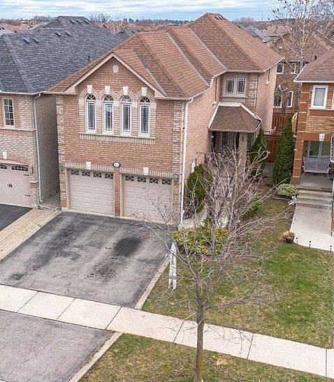 3744 Althorpe CIR, Mississauga, ON L5N 7G4