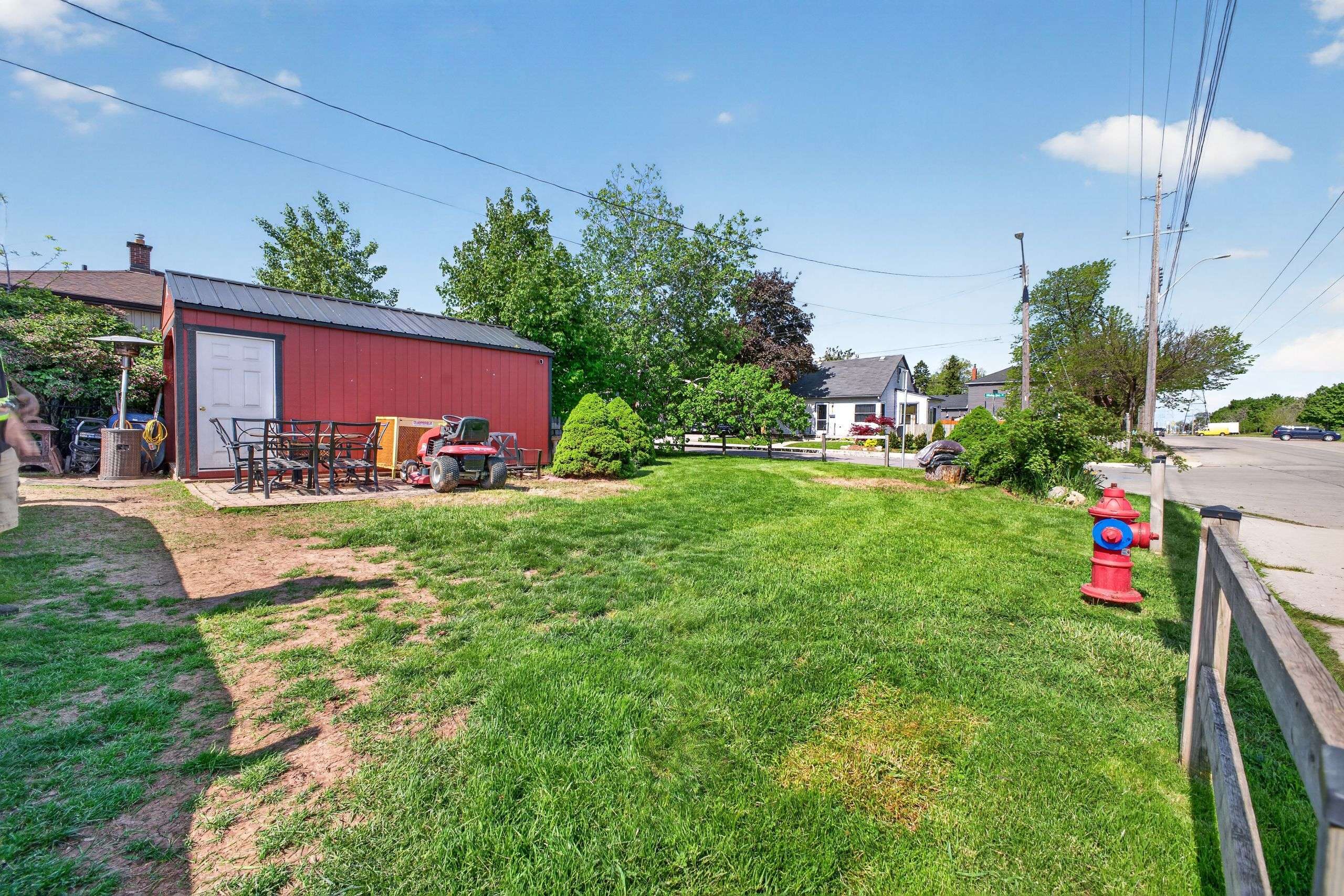 614 Waterloo ST, Hamilton, ON L8H 6V5