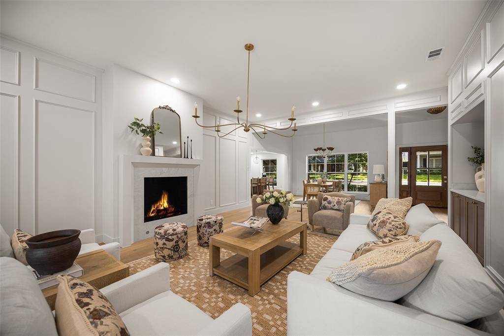 9228 Windy Crest Drive, Dallas, TX 75243