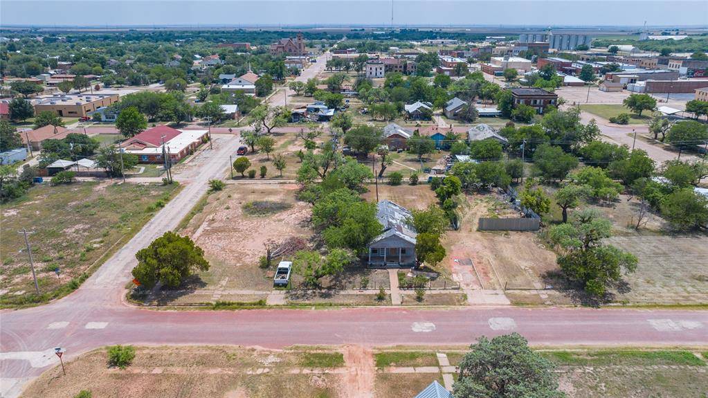 210 E Campbell Street, Stamford, TX 79553
