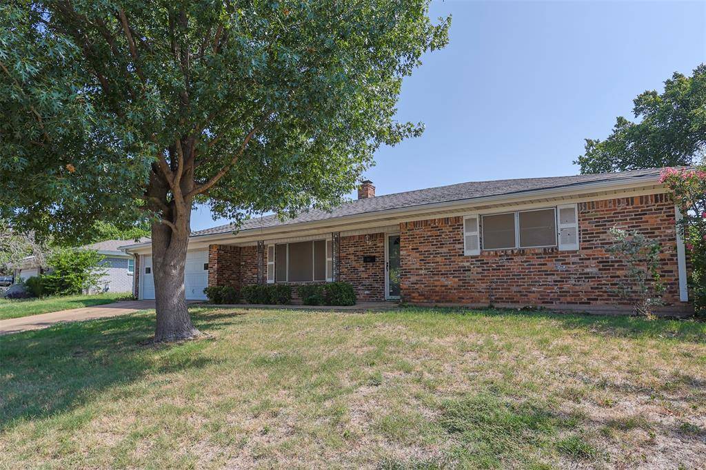7601 Trimble Drive, Fort Worth, TX 76134