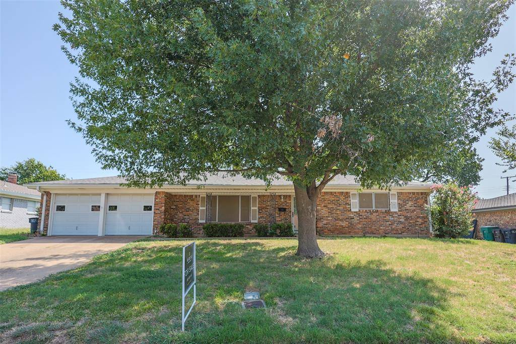 7601 Trimble Drive, Fort Worth, TX 76134