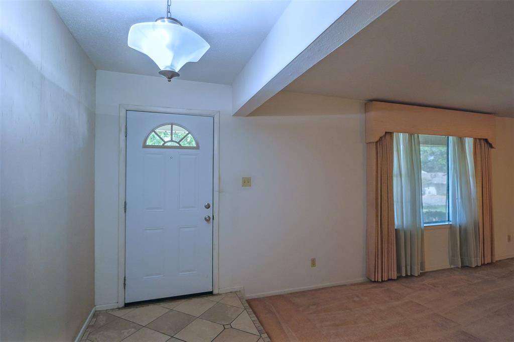 7601 Trimble Drive, Fort Worth, TX 76134