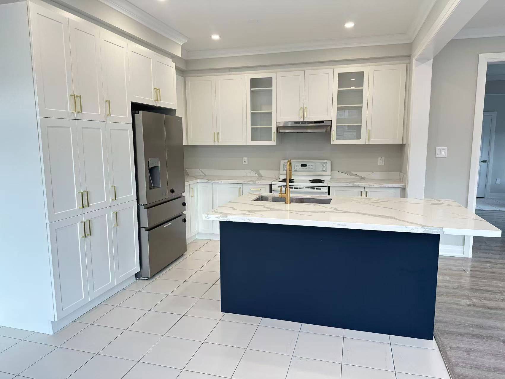 1 Copperhill HTS N, Barrie, ON L9J 0L1