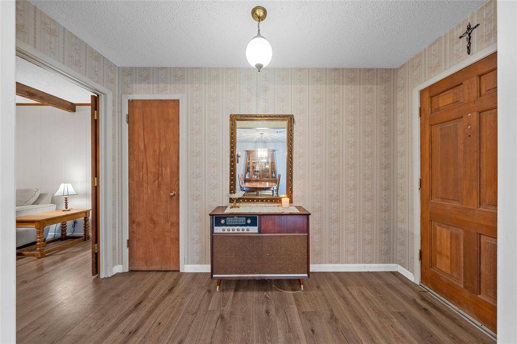 517 Topeka Drive, Woodway, TX 76712