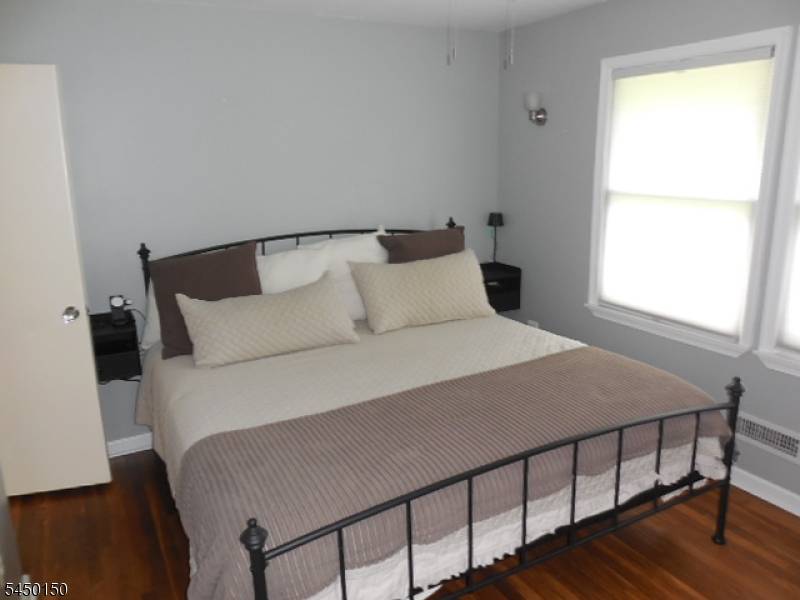 65 Fernwood Crescent, Riverdale Boro, NJ 07457