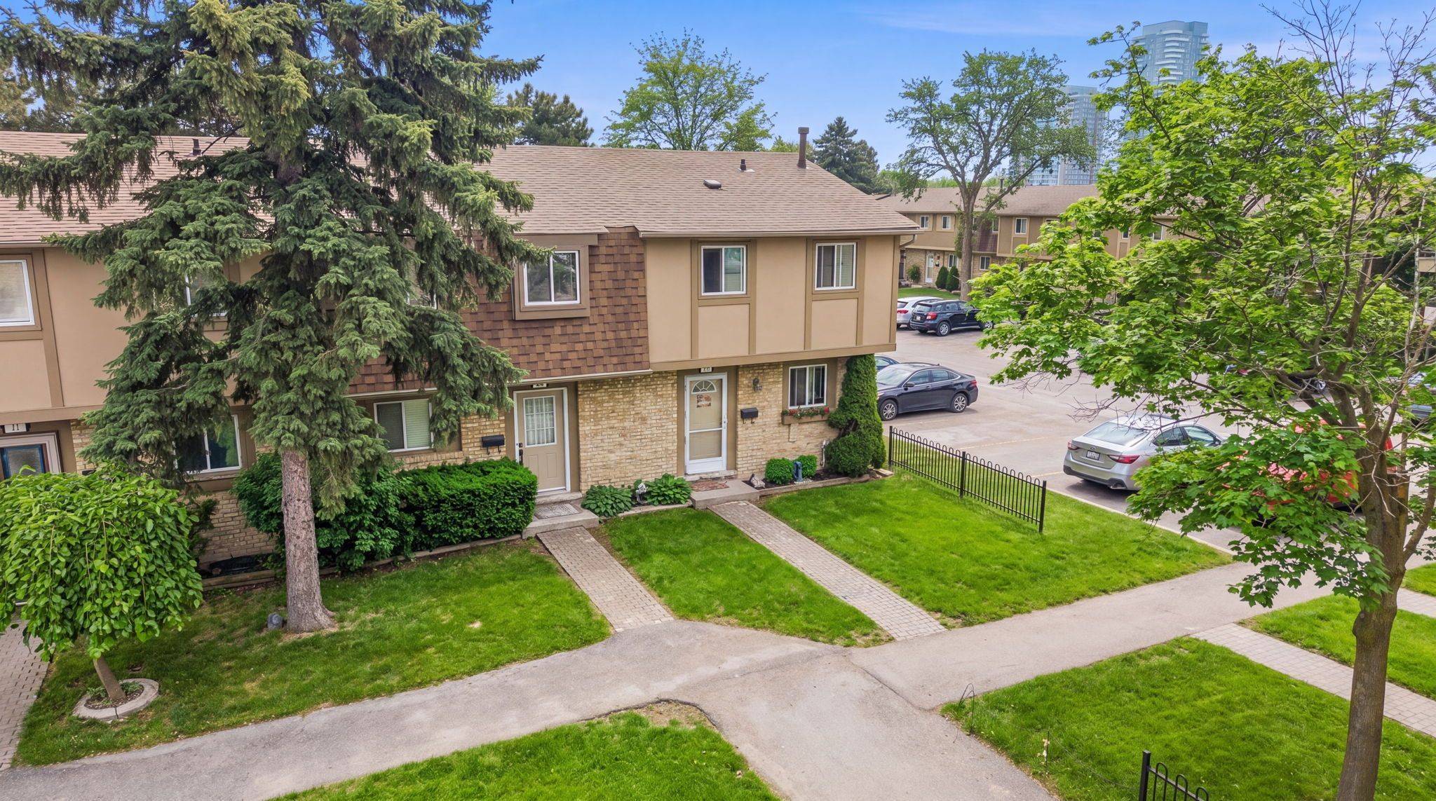 57 Hansen RD N #29, Brampton, ON L6V 3C6