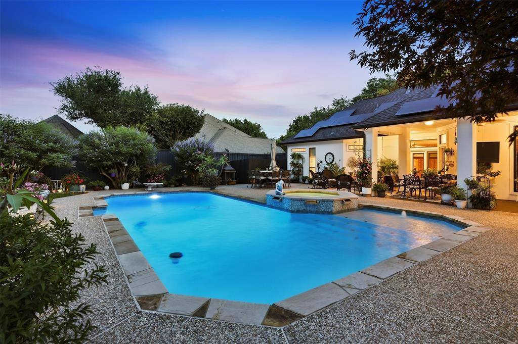 107 Nob Hill Lane, Ovilla, TX 75154