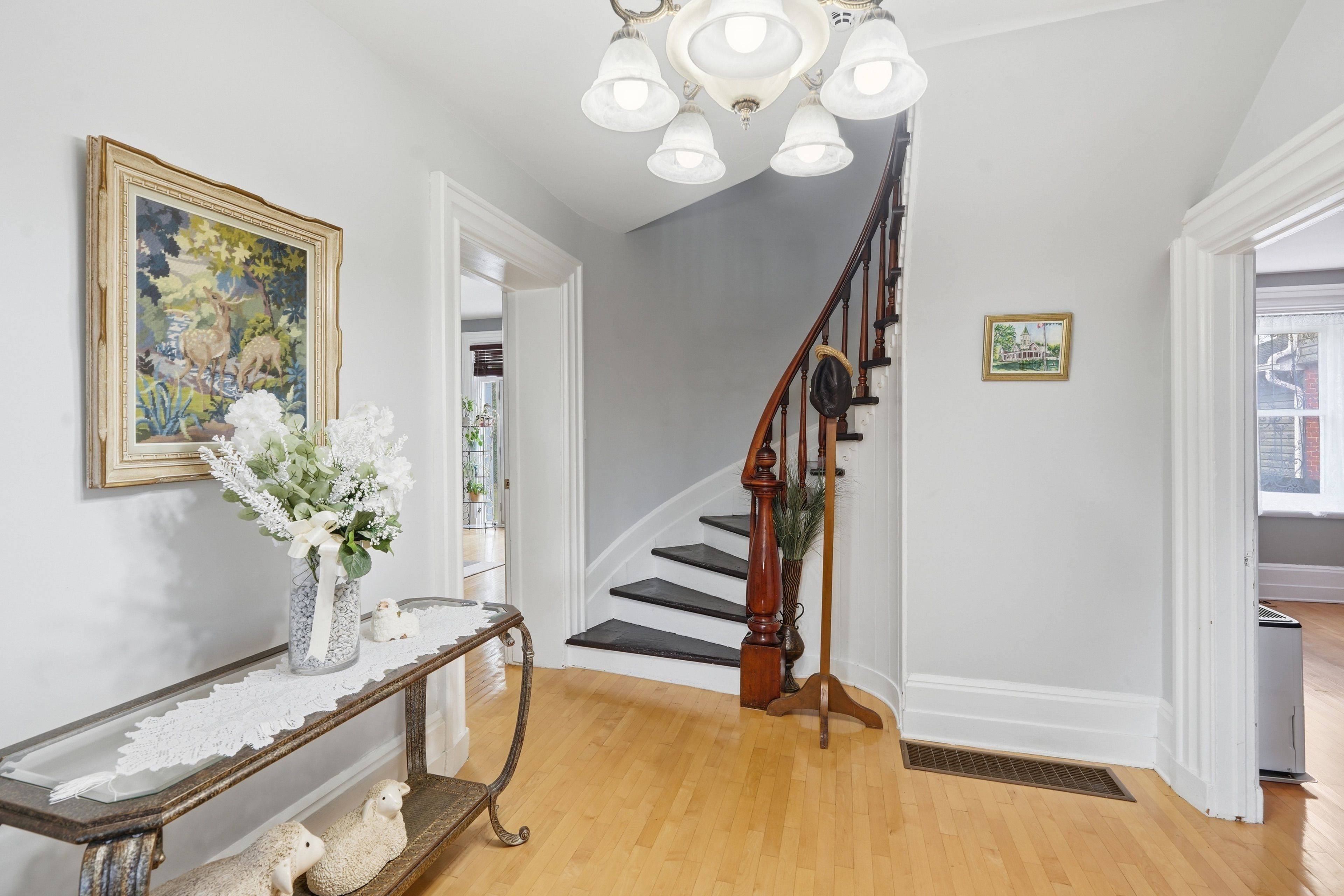 8 John ST, Champlain, ON K0B 1K0