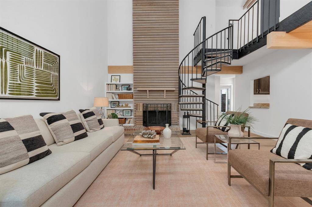 9838 Amberton Parkway, Dallas, TX 75243