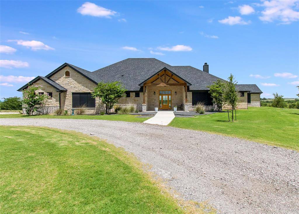 13428 Knob Hill Road, Rogers, TX 76569