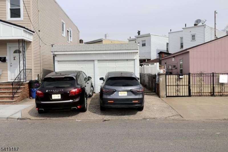 155-157 Brill St, Newark City, NJ 07105