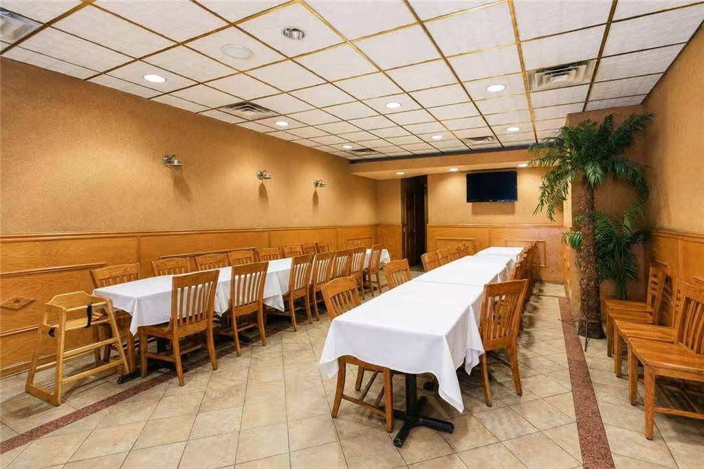 9218 4th AVE, Brooklyn, NY 11209