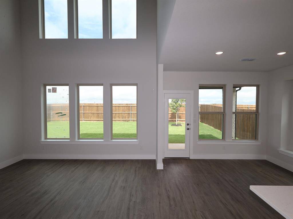 1749 Monarch Haven Way, Oak Point, TX 75068