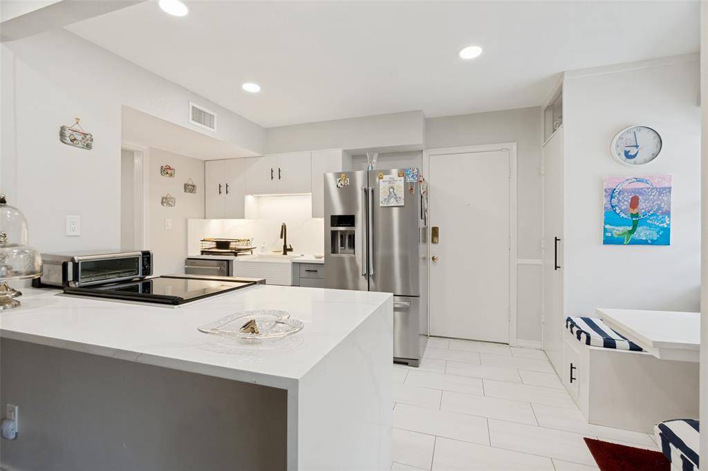 6321 Bandera Avenue #D, Dallas, TX 75225