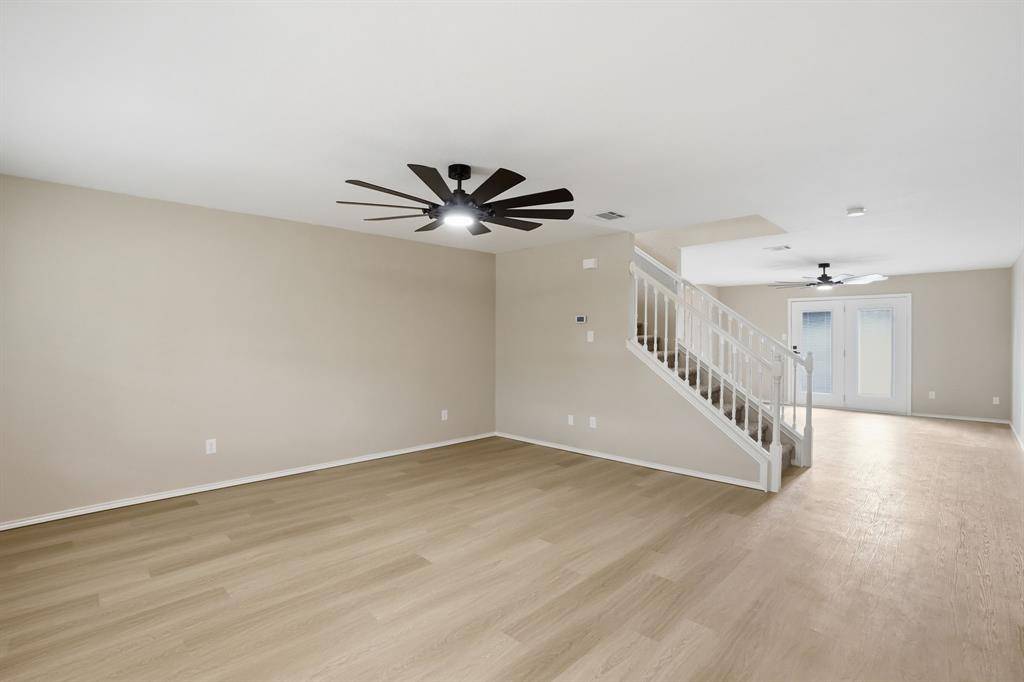 2900 Wakecrest Drive, Fort Worth, TX 76108