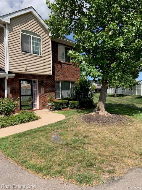 24015 Fairlane BLVD, Woodhaven, MI 48183