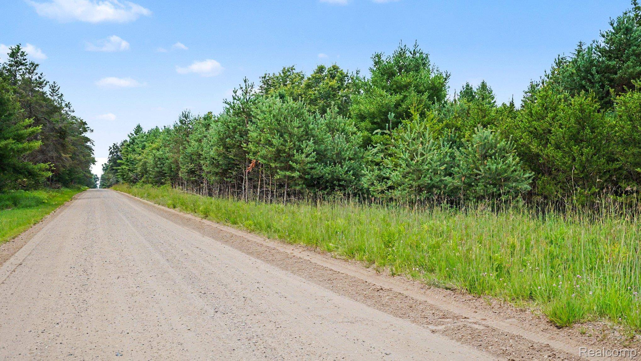 000 Fletcher RD, Beaver Creek Township, MI 48653