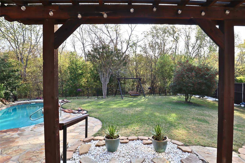 1706 Hollow Creek Court, Garland, TX 75040