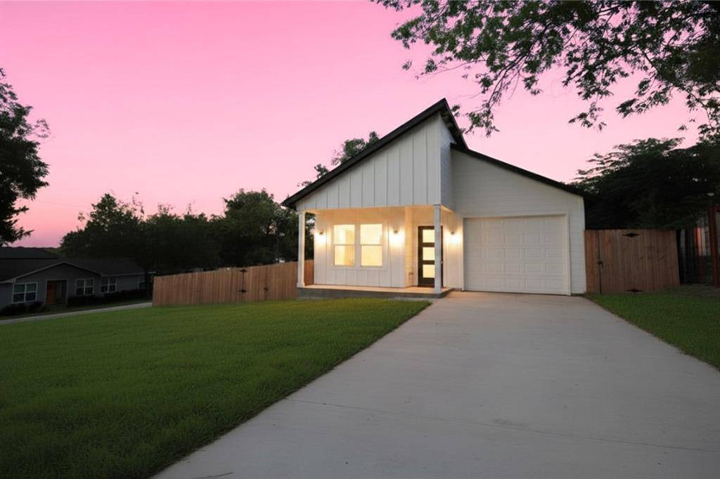 5824 Plum Dale Road, Dallas, TX 75241