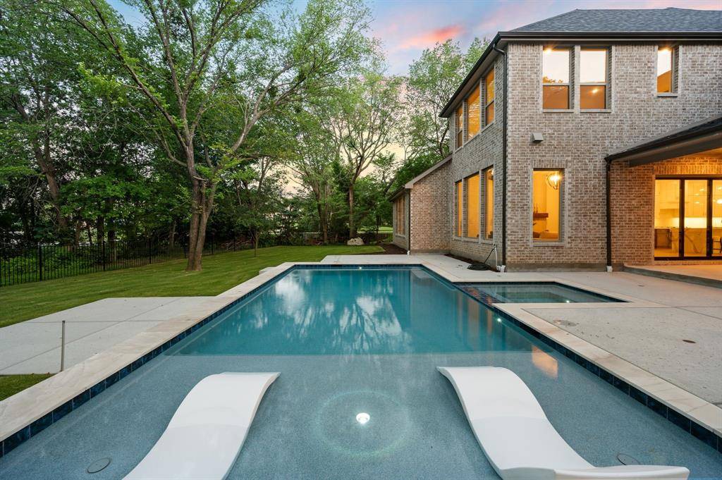2131 Ravenwood Drive, Keller, TX 76262