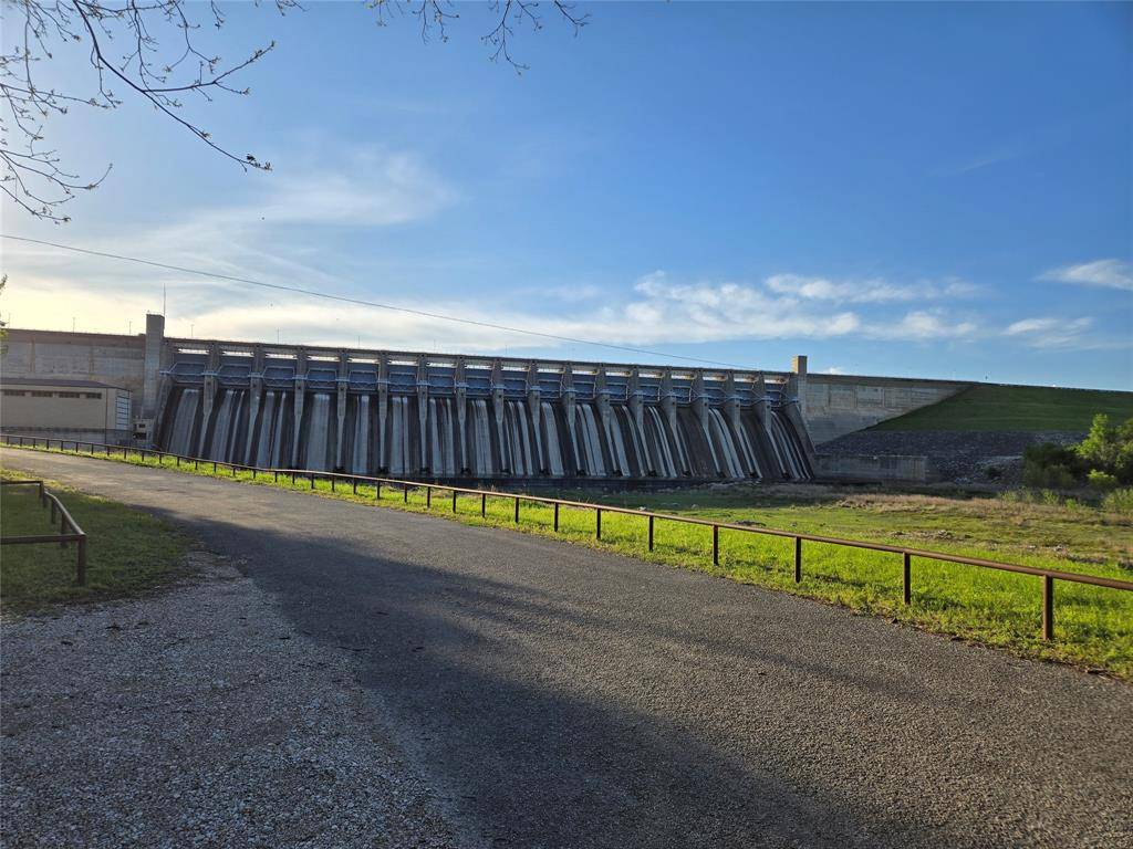 106 Hcr 2103 W, Whitney, TX 76692